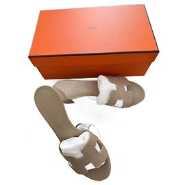 Hermès Oásis Bege