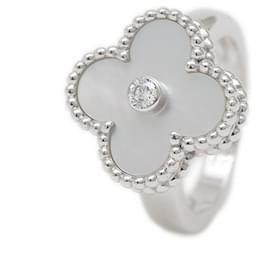 Van Cleef & Arpels-Van Cleef & Arpels Vintage Alhambra Ring-Golden