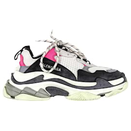 Balenciaga-Baskets Balenciaga Triple S en polyester rose-Rose