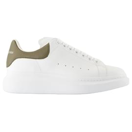 Alexander Mcqueen-Sneakers Oversized - Alexander McQueen - Leather - White-White