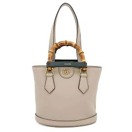 Bolso Tote Gucci Diana con asa de bambú Beige