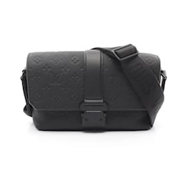 Louis Vuitton-Louis Vuitton LOUIS VUITTON S Cape Shoulder Bag-Black