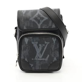 Louis Vuitton-Louis Vuitton Amazon Shoulder Bag-Black