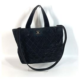 Chanel Matelasse Quilted CC Coco Mark Turnlock Shoulder Bag Black