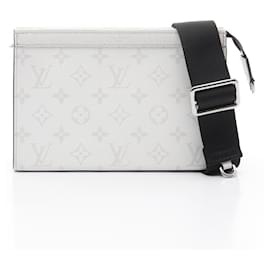 Louis Vuitton-Louis Vuitton Gaston Wearable Wallet Shoulder Bag-White