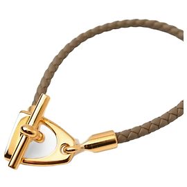 Hermès Hermes Grennan Lederarmband in Etoupe/Gold Golden Taupe