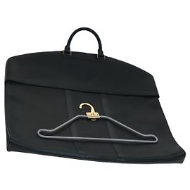 LOUIS VUITTON Taiga Bering Funda de Prenda Épicea M30134 LV Auth MX119 Otro