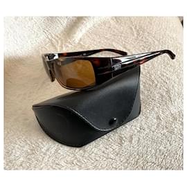 Ray-Ban-RB 4057-Brown