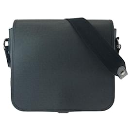 Louis Vuitton-Louis Vuitton Taiga Andreii Shoulder Bag M32482-Black