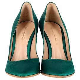 Gianvito Rossi-Gianvito Rossi Talons Pointus Gianvito en Satin Vert-Vert