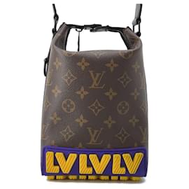 Louis Vuitton-Louis Vuitton Monogram Shoulder Bag-Black