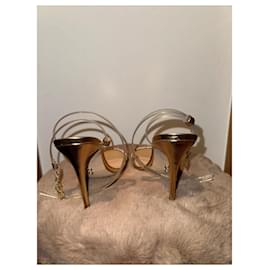 Steve Madden-Evelyn-E-Golden