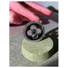 Louis Vuitton-Rare collector token Louis Vuitton x Murakami-Silvery