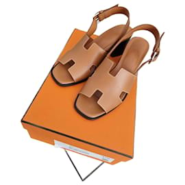 Sandálias Hermès Elbe Camel de couro 37 Camelo