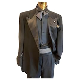 Giorgio Armani-Grand Soiré Smocking (TUXEDO) par Giorgio Armani-Noir