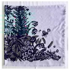 Louis Vuitton-140 shawl-Light blue