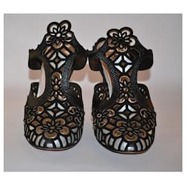 Fendi-sandals-Black,Silvery