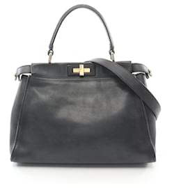 Fendi-Fendi Peekaboo Leather Handbag-Black