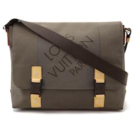 Louis Vuitton-Louis Vuitton Damier Geant Messenger Bag-Brown