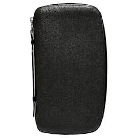 Louis Vuitton-Louis Vuitton Taiga Organizer Atoll Clutch-Black