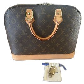 Bolsa Louis Vuitton Alma PM Marrom de Tecido Marrom