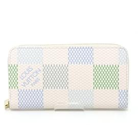 Louis Vuitton-Louis Vuitton Zippy Wallet in Pistachio Green-Green