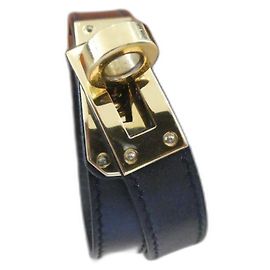 Bracelete Hermès Kelly double tour 36 cm com sua caixa e bolsa de veludo Preto