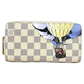 Louis Vuitton-Louis Vuitton Zippy wallet-White