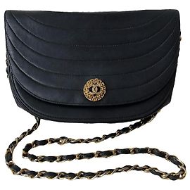 Sac Chanel Demi Lune noir Noir