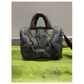 Louis Vuitton-Louis Vuitton Speedy Bandouliere 25-Black