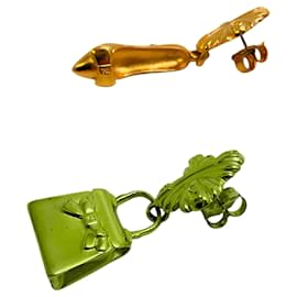 Fendi-Fendi Vintage Gold Plated High Heel / Handbag Earrings-Golden