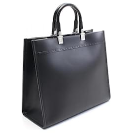 Fendi-Fendi Sunshine Medium Leather Tote Bag-Black