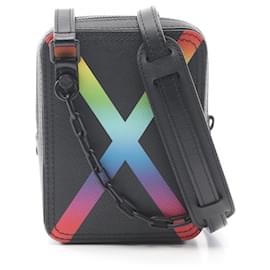 Louis Vuitton-Louis Vuitton Taiga Leather Danube Messenger Bag-Black