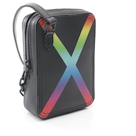 Louis Vuitton-Louis Vuitton Taiga Leather Danube Messenger Bag-Black