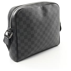 Louis Vuitton-Louis Vuitton Dayton PM Shoulder Bag-Black