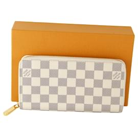 Louis Vuitton-Louis Vuitton Zippy wallet-White
