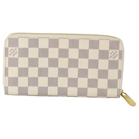 Louis Vuitton-Louis Vuitton Zippy wallet-White