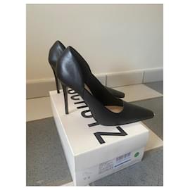 Schutz-Décolleté avec talon-Noir