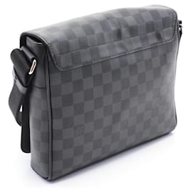 Louis Vuitton-Louis Vuitton District PM NM Shoulder Bag-Black