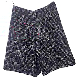 Chanel-Chanel 17A Paris Cosmopolite Fantasy Tweed Black Red Blue White Shorts FR 36-Black,White,Blue,Dark red