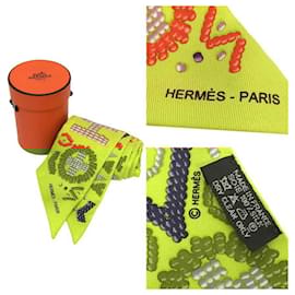 Hermès-Hermes Twilly Scarf in Green and Yellow-Green,Yellow