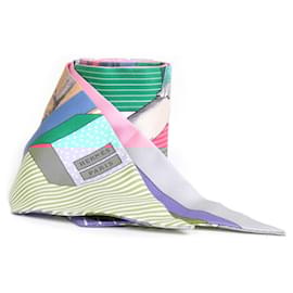 Hermès-Hermes Silk Scarf in Blue and Multi-color-Blue,Multiple colors
