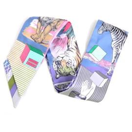 Hermès-Hermes Silk Scarf in Blue and Multi-color-Blue,Multiple colors