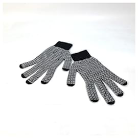 Fendi-Fendi Black Warm Gloves-Black