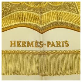Hermès-Foulard en soie Hermès Carre 90-Multicolore,Beige