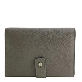 Yves Saint Laurent-Yves Saint Laurent Compact Bi-fold Wallet-Brown