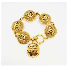 Chanel-Chanel Gold Plated Charm Bracelet-Golden