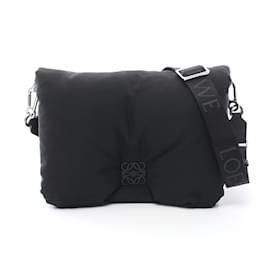Loewe-Sac à épaule Goya Puffer de Loewe-Noir