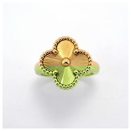 Van Cleef & Arpels-Van Cleef & Arpels Alhambra Guilloché Band Ring-Other