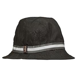 Gucci-Chapeau seau en nylon Gucci kaki gris M-Vert